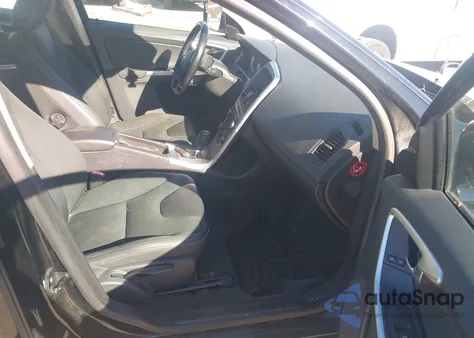 2011 Volvo Xc60 3.2 z USA, uszkodzony, nr VIN YV4940DZ0B2189399